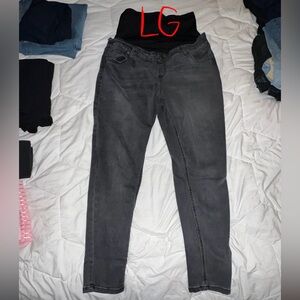 Maternity jeans